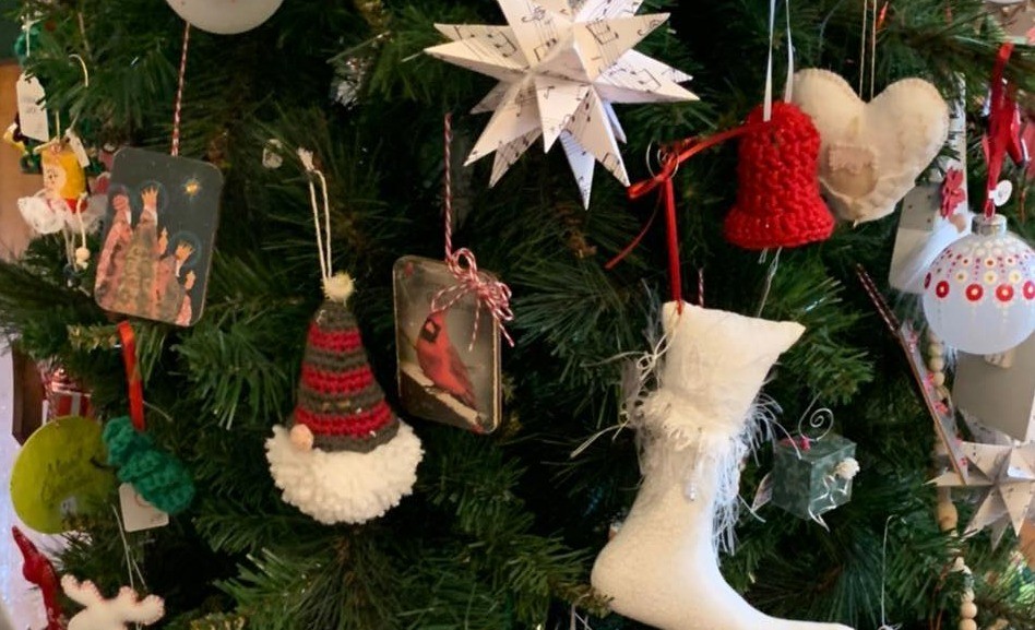 Cozy Cottage Christmas Craft Show Photo